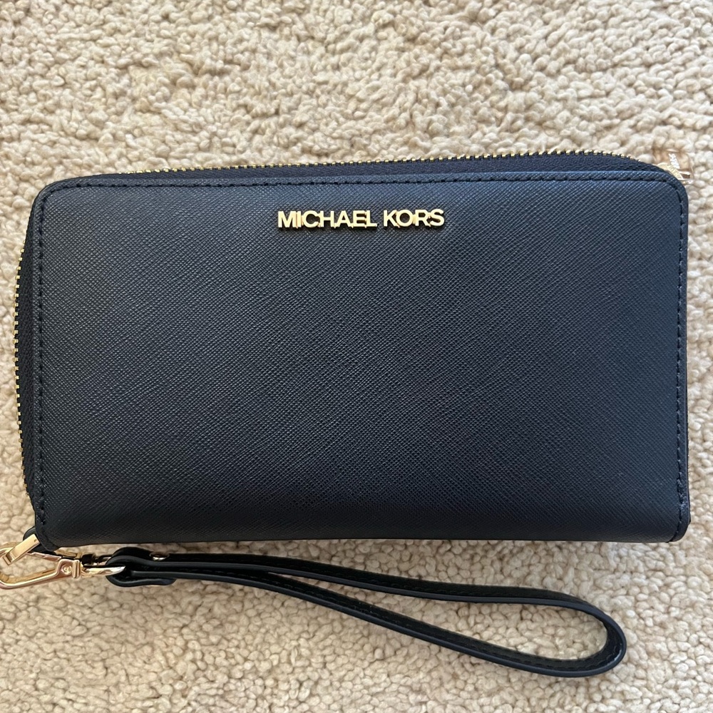 Michael Kors Smartphone Wristlet